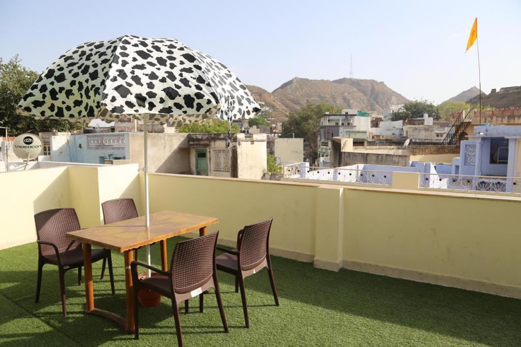 Kingsway Hotel And Restaurant Ajmer Dargah 350 Meter Exterior foto